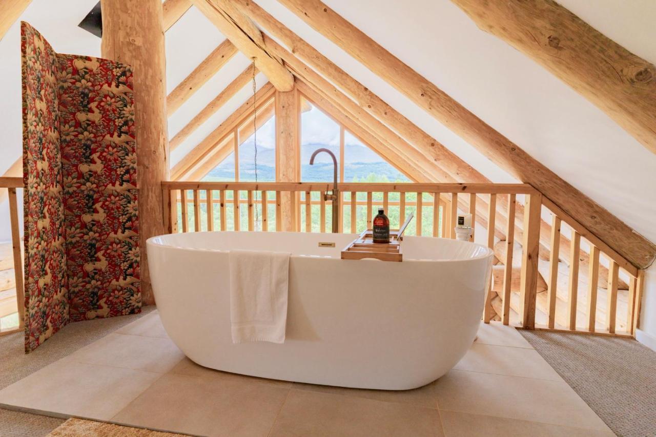 Wild Nurture Eco Luxury Offgrid Log Cabin Fort William Exterior photo
